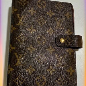 Louis Vuitton Monogram Agenda MM -Authenticated